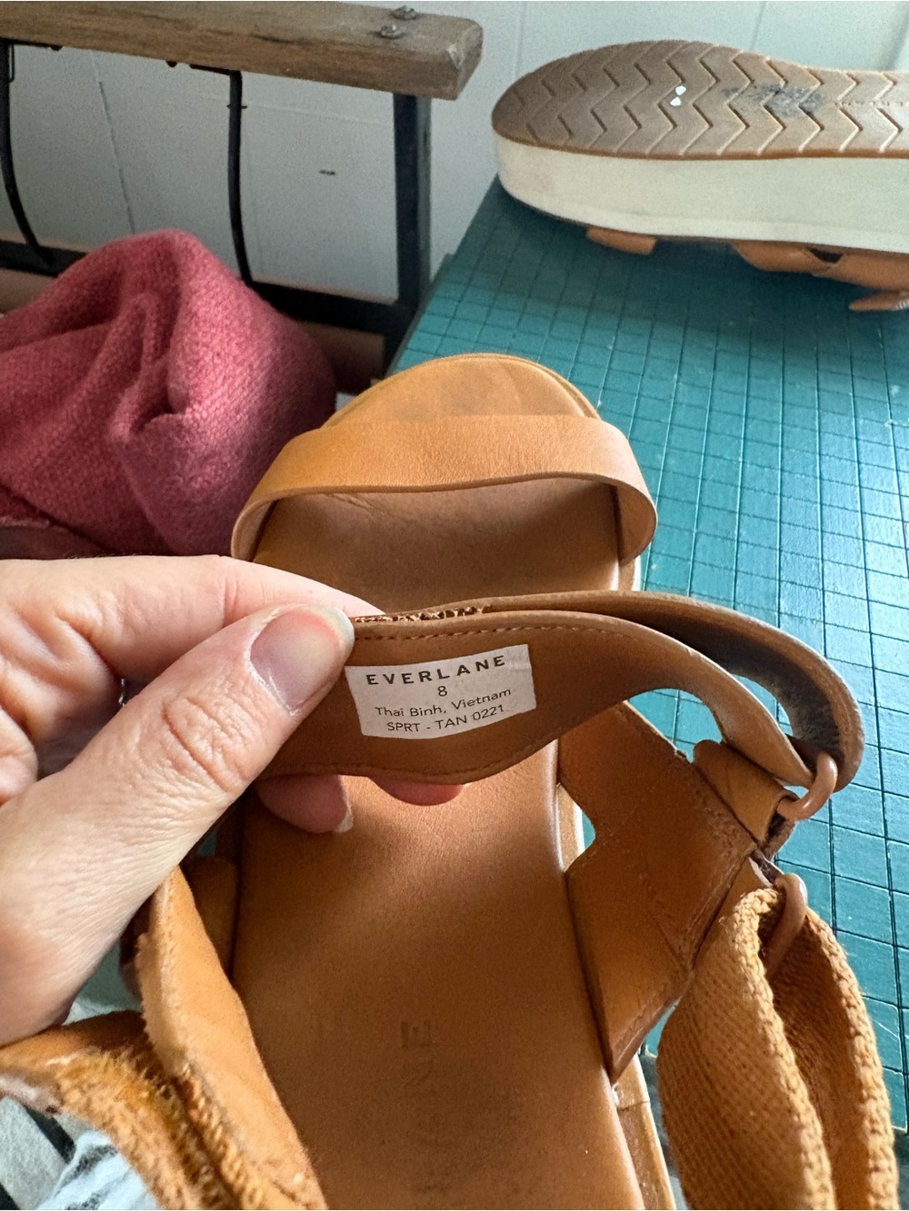 Everlane Tan Leather Double-Strap Sandals - size 8 - Picture 5 of 5
